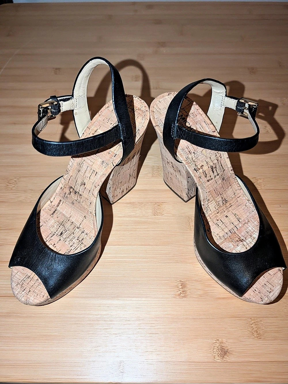☘️ Michael Kors Black & Tan Cork Heels US 7M - Picture 6 of 8